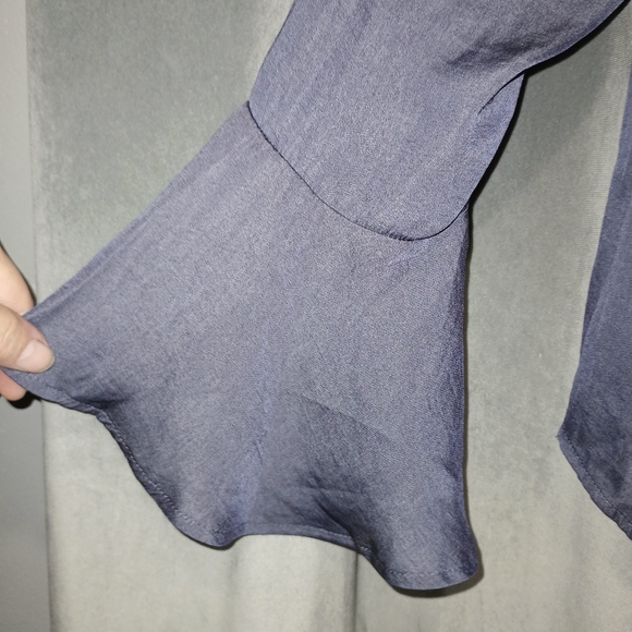 Women's Blouse - Picture 5 of 6